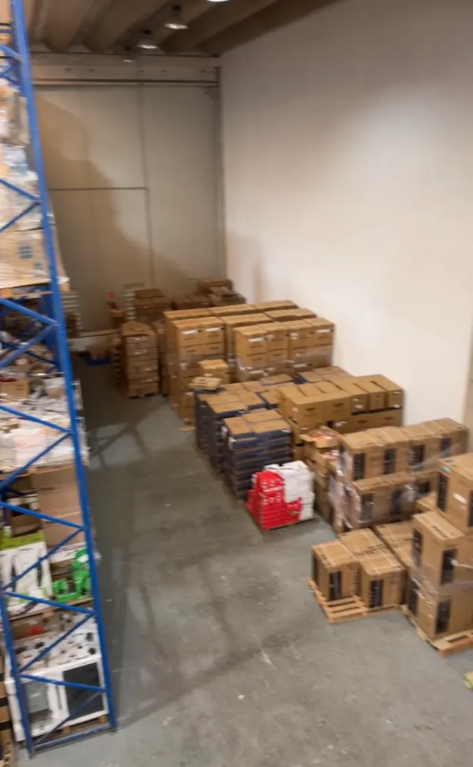 Paletes de produtos prontos para expedição